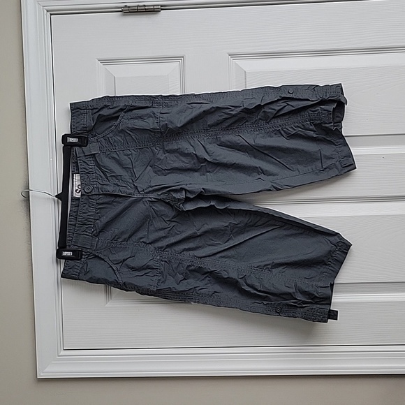 SO Women’s Cropped Pants - Picture 1 of 12